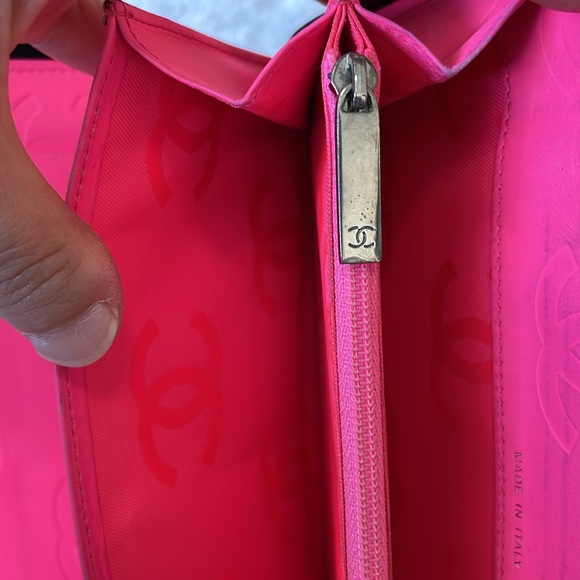 Chanel Cambon Zippy Wallet - Picture 11 of 17
